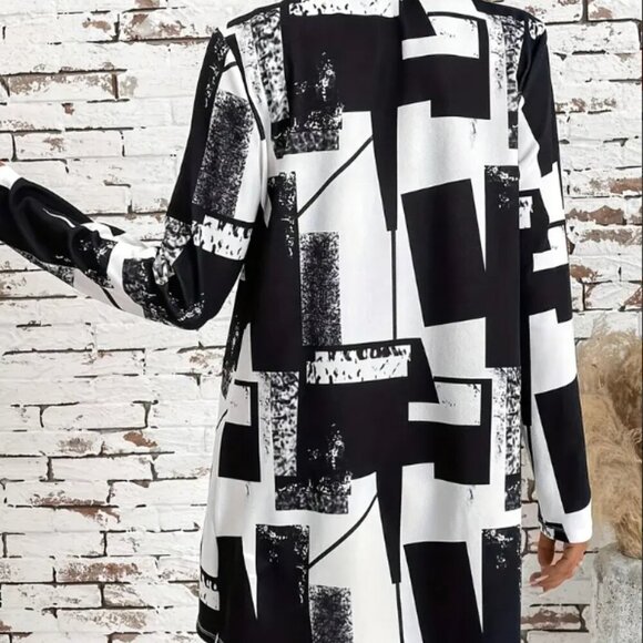 NWOT Elegant Black & White Mid-Length Jacket - Outerwear for Fall Size Large - Picture 2 of 4